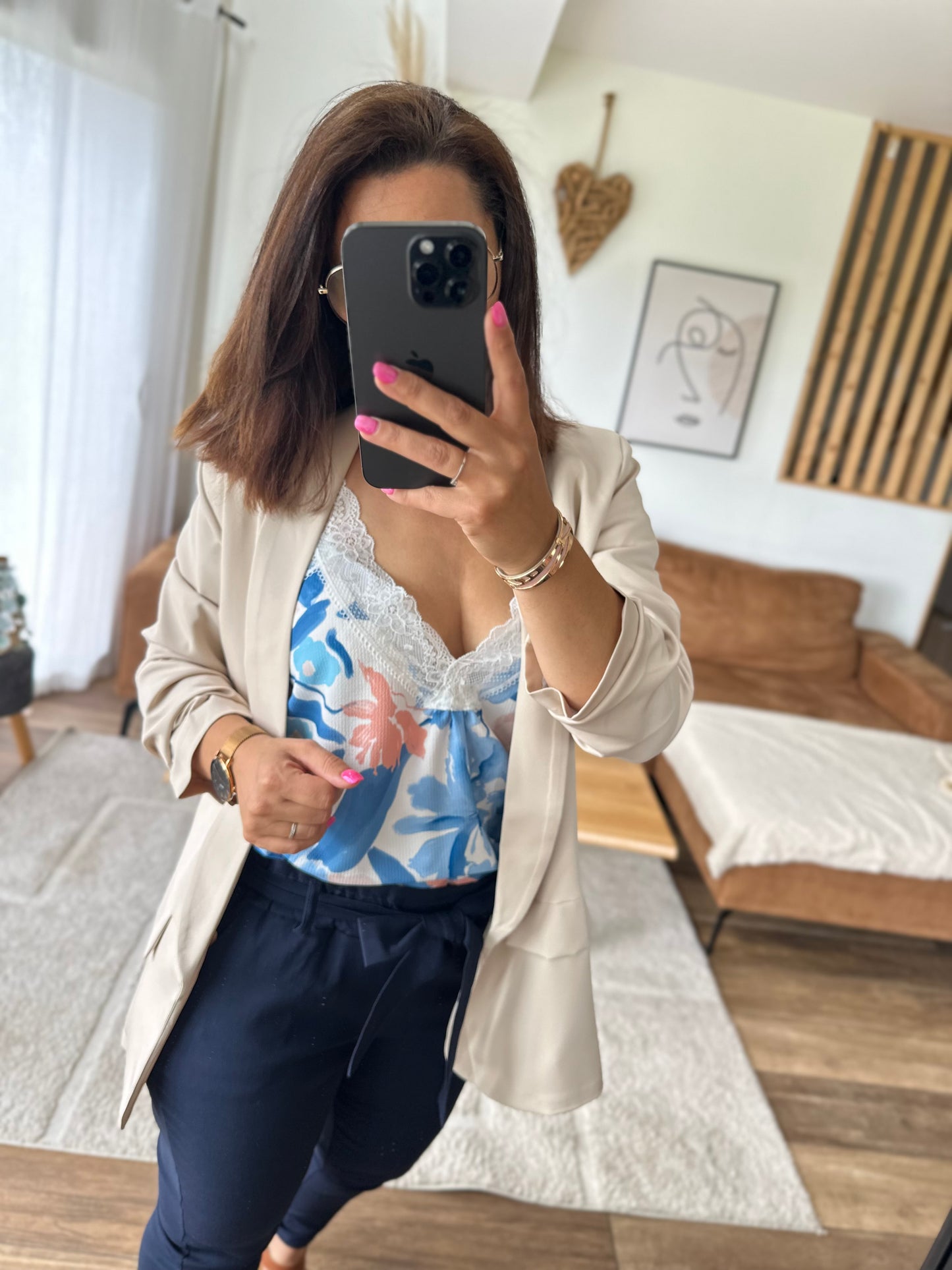 Top | Lucie